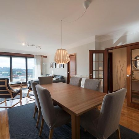 Lovelystay - Charming 3Br Flat W/ Free Parking In Devesas Vila Nova de Gaia Dış mekan fotoğraf