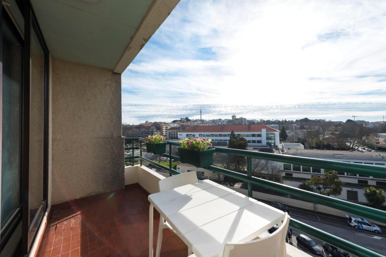 Lovelystay - Charming 3Br Flat W/ Free Parking In Devesas Vila Nova de Gaia Dış mekan fotoğraf
