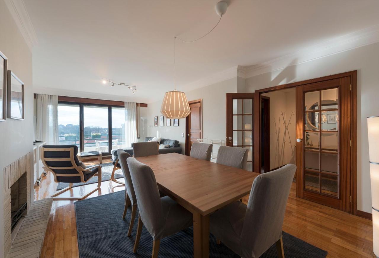 Lovelystay - Charming 3Br Flat W/ Free Parking In Devesas Vila Nova de Gaia Dış mekan fotoğraf